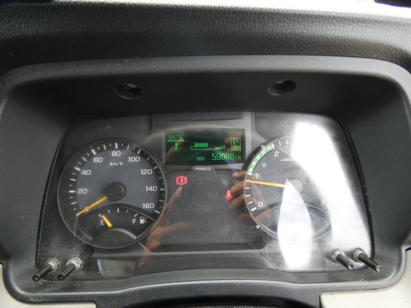 H30 高所作業車　オートマ ETC　電動ミラー　電工仕様9.7m|中古トラックの販売・買取・査定のアイナビ