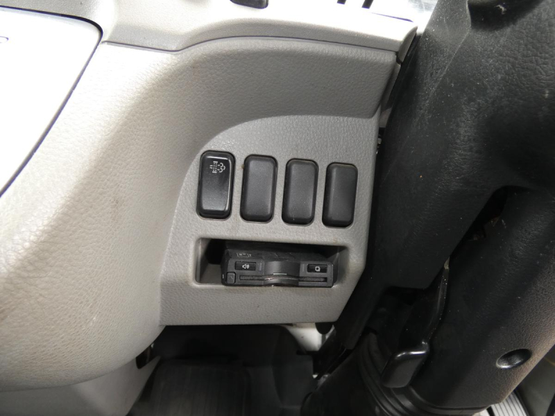 H30 高所作業車　オートマ ETC　電動ミラー　電工仕様9.7m|中古トラックの販売・買取・査定のアイナビ