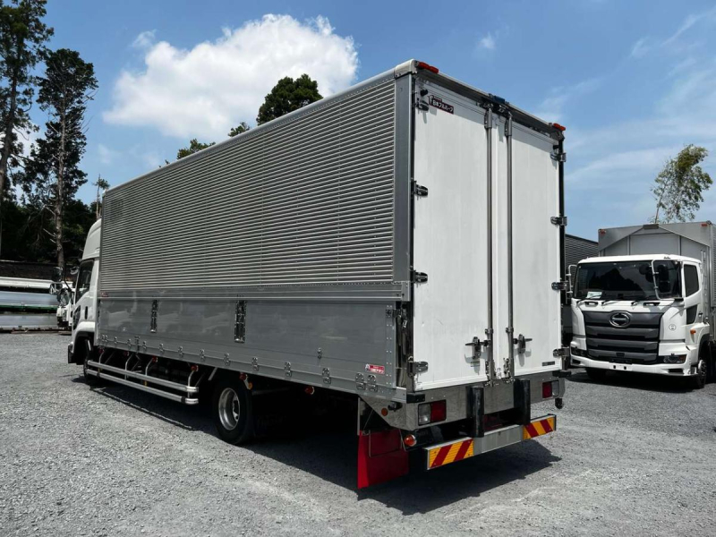 ワイド ベッド付 ハイルーフ エアサス 融雪仕様 車検付|中古トラックの販売・買取・査定のアイナビ