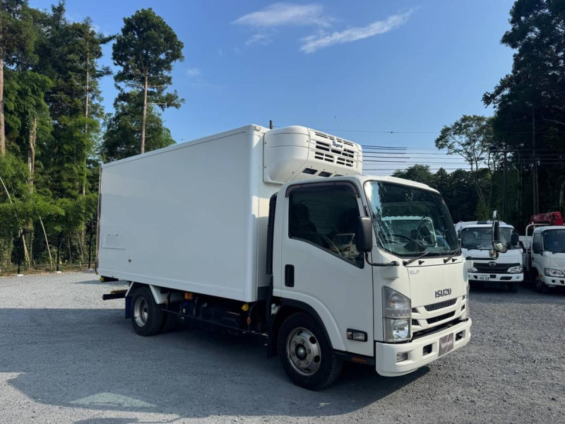 冷蔵冷凍車　ワイドロング　東プレ　XV32HOC-U|中古トラックの販売・買取・査定のアイナビ
