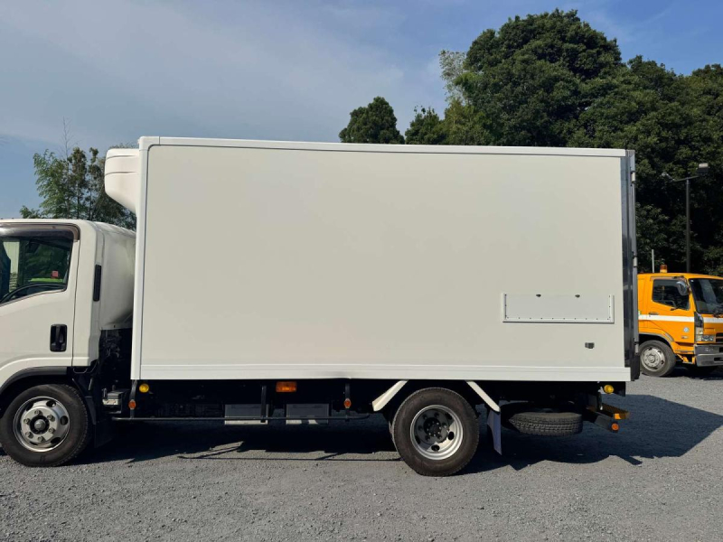 冷蔵冷凍車　ワイドロング　東プレ　XV32HOC-U|中古トラックの販売・買取・査定のアイナビ