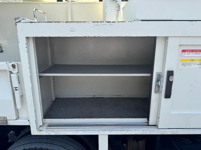 タダノ AT-100TTE　電工仕様　9.9m　絶縁バケット200kg　AT|中古トラックの販売・買取・査定のアイナビ