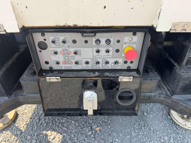 タダノ AT-100TTE　電工仕様　9.9m　絶縁バケット200kg　AT|中古トラックの販売・買取・査定のアイナビ