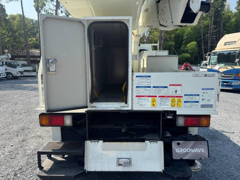 タダノ AT-100TTE　電工仕様　9.9m　絶縁バケット200kg　AT|中古トラックの販売・買取・査定のアイナビ