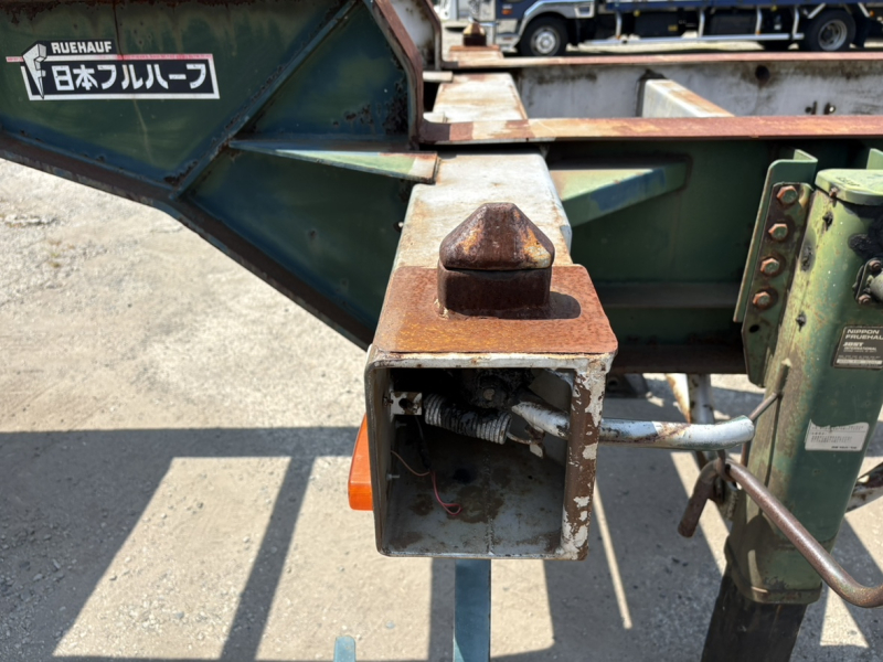 H6年式、20f2軸海コンシャーシ|中古トラックの販売・買取・査定のアイナビ