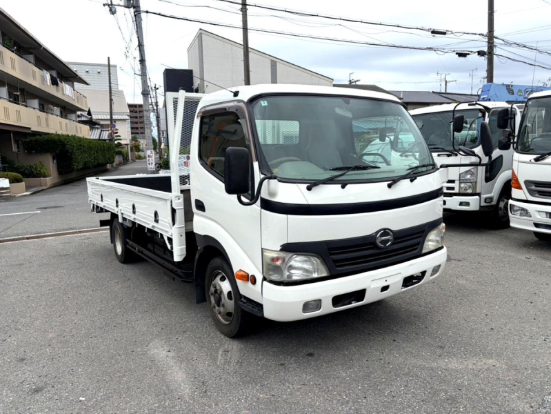平成23年 日野デュトロ3t平ボディ ワイドロング低床 BDG-XZU414M|中古トラックの販売・買取・査定のアイナビ