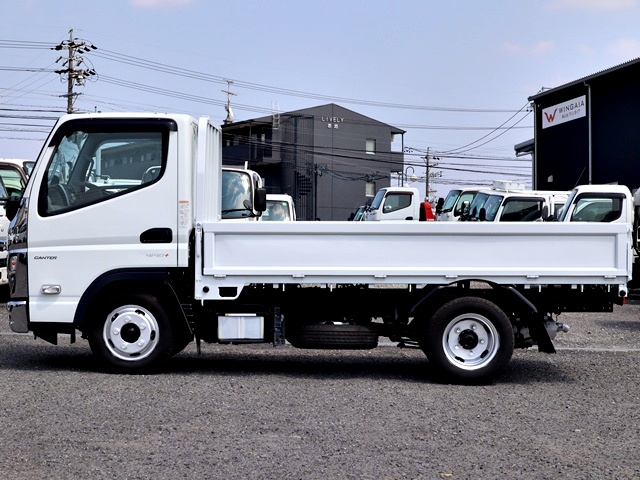 全低床　平ボディ　積載2t　標準10尺　車両総重量5t未満|中古トラックの販売・買取・査定のアイナビ