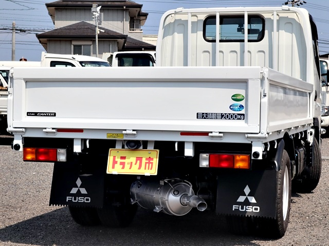 全低床　平ボディ　積載2t　標準10尺　車両総重量5t未満|中古トラックの販売・買取・査定のアイナビ