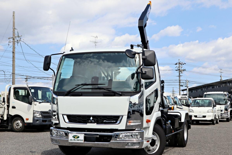 アームロール　フックロール　脱着装置付コンテナ専用車　新明和|中古トラックの販売・買取・査定のアイナビ