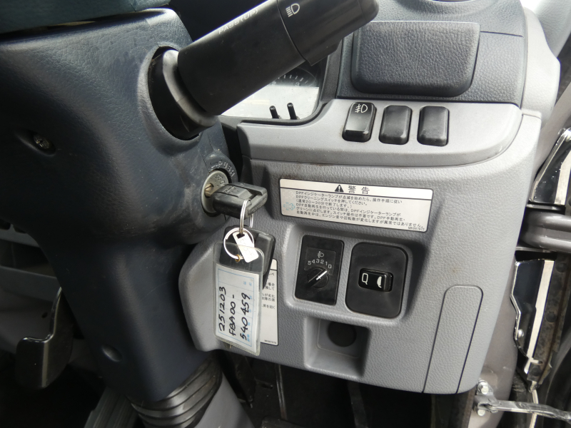 H24　 1.5トン　平ボデー　オートマ　ETC251203|中古トラックの販売・買取・査定のアイナビ