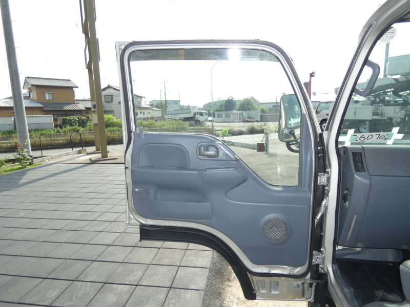 H23 2トン　平ボデー　マニュアル　ETC　電動ミラー　260702|中古トラックの販売・買取・査定のアイナビ