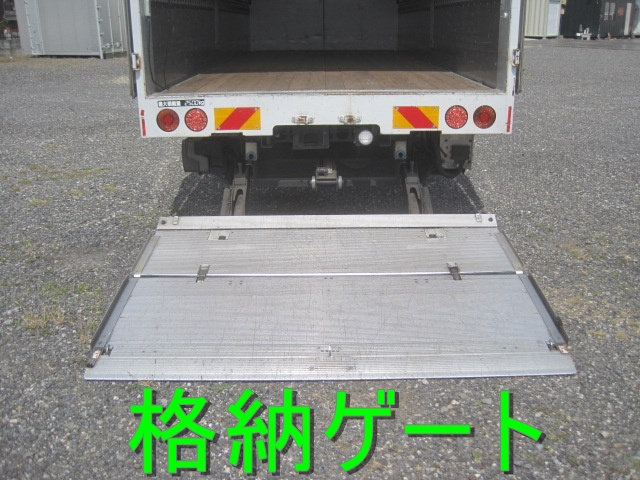 セミワイド 格納ゲート付 寝台付 実走48万キロ台|中古トラックの販売・買取・査定のアイナビ