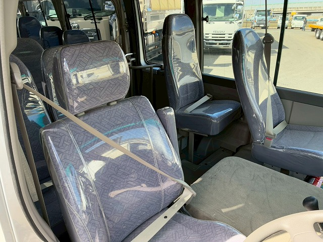 乗車定員 29人 自動扉 オートスイングドア 距離浅 記録簿完備|中古トラックの販売・買取・査定のアイナビ