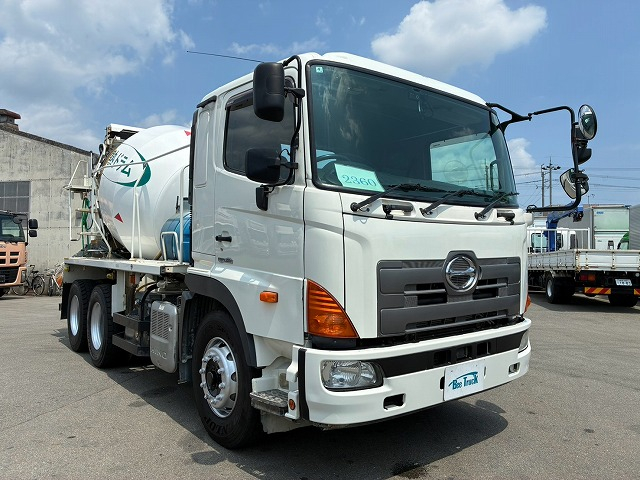 車検付 6×4 3軸2デフ リターダ 新明和工業 8.7立米 7速 MT|中古トラックの販売・買取・査定のアイナビ