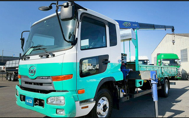 保証対象車両 フルキャブ フックイン 215馬力 6速 MT|中古トラックの販売・買取・査定のアイナビ