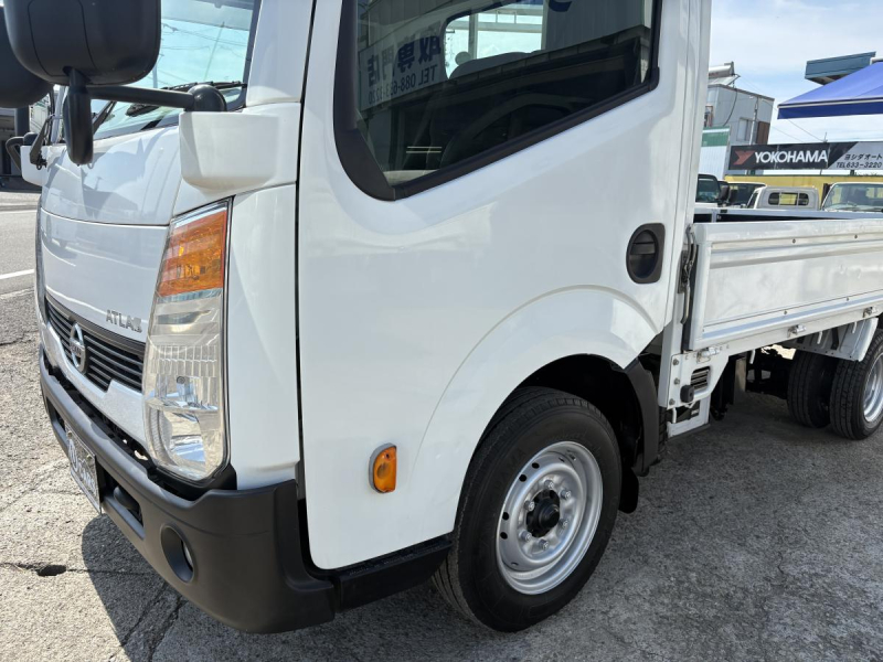 H28　アトラス　1.5t平ボディ|中古トラックの販売・買取・査定のアイナビ