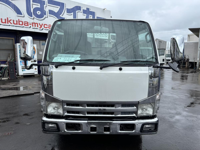 タイタン　10尺平ボディー　積載1.5t　AT車|中古トラックの販売・買取・査定のアイナビ
