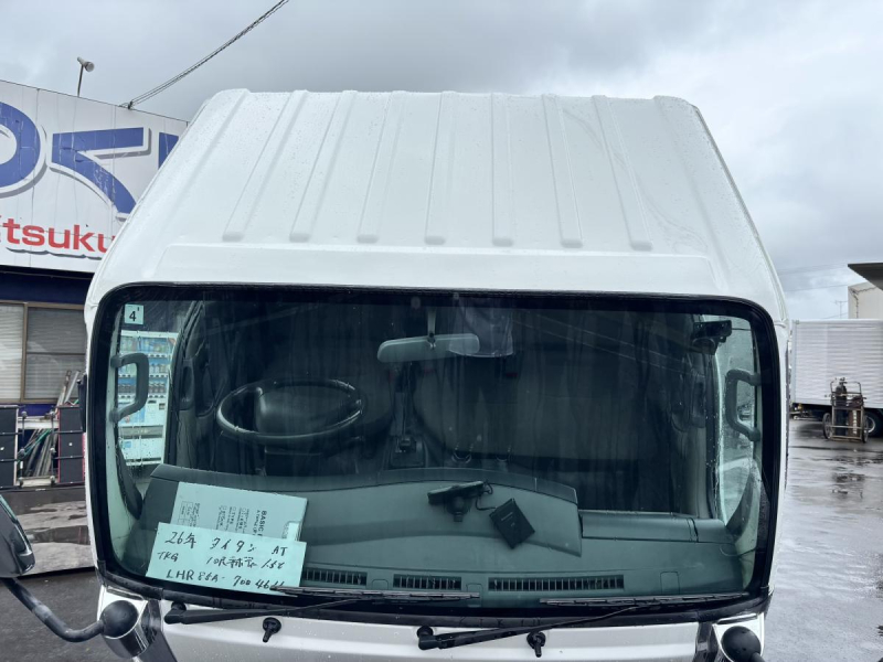 タイタン　10尺平ボディー　積載1.5t　AT車|中古トラックの販売・買取・査定のアイナビ