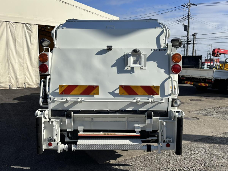 巻き込みパッカー車　極東製9.0立米　反転装置付き|中古トラックの販売・買取・査定のアイナビ