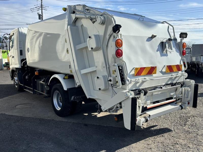 巻き込みパッカー車　極東製9.0立米　反転装置付き|中古トラックの販売・買取・査定のアイナビ