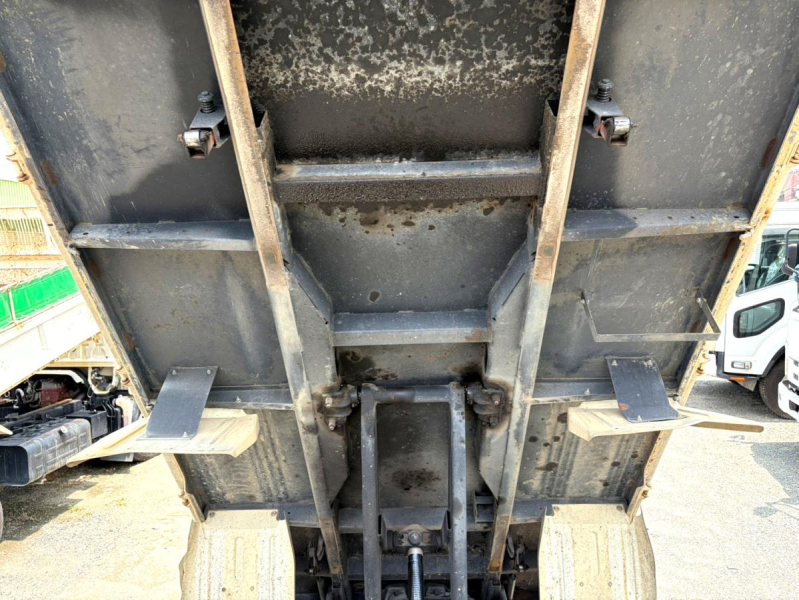 平成22年 日野デュトロ3tダンプ 低床 コボレーン BKG-XZU314T|中古トラックの販売・買取・査定のアイナビ