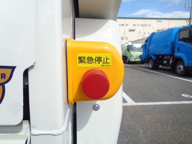 R7　日野デュトロ　プレス式塵芥車6.9立米　未使用車|中古トラックの販売・買取・査定のアイナビ