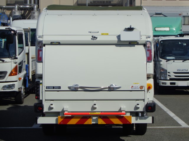 R7　日野デュトロ　プレス式塵芥車6.9立米　未使用車|中古トラックの販売・買取・査定のアイナビ