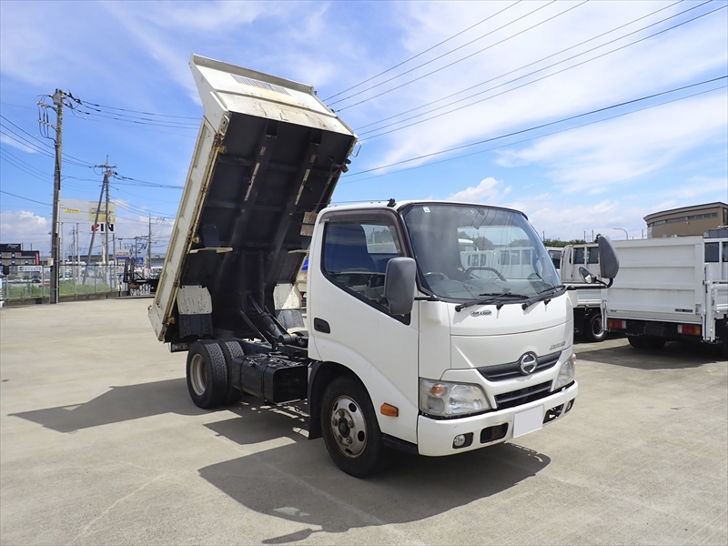 【353191】小型　極東開発工業製　三方開　土砂ダンプ|中古トラックの販売・買取・査定のアイナビ