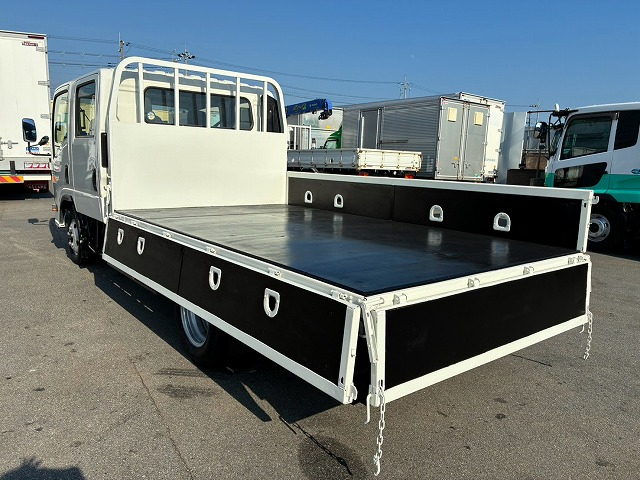 Wキャブ ワイド ロング 乗車定員 7人 全塗装 6速マニュアル|中古トラックの販売・買取・査定のアイナビ
