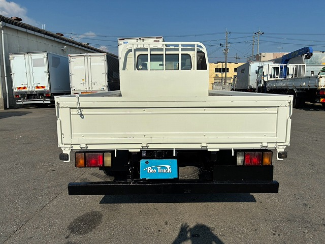 Wキャブ ワイド ロング 乗車定員 7人 全塗装 6速マニュアル|中古トラックの販売・買取・査定のアイナビ