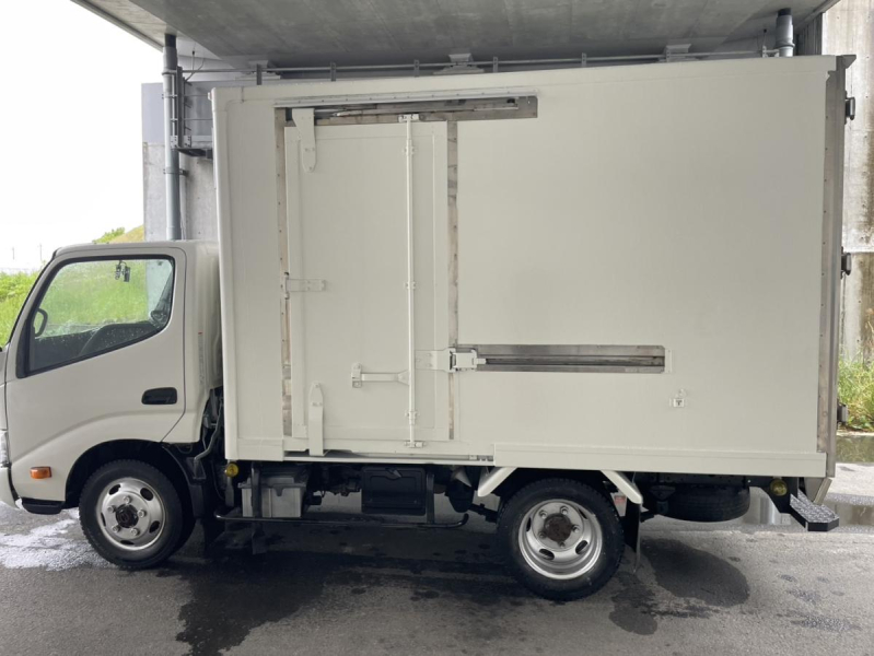 平成29年 ダイナ 冷凍車 ‐30℃設定 低温 4WD 5速 サイドドア|中古トラックの販売・買取・査定のアイナビ
