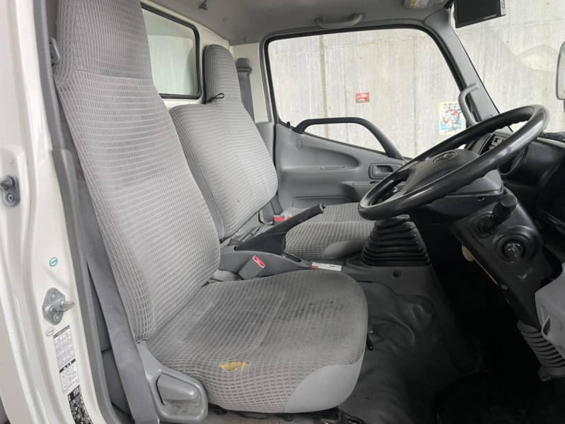 平成29年 ダイナ 冷凍車 ‐30℃設定 低温 4WD 5速 サイドドア|中古トラックの販売・買取・査定のアイナビ