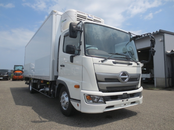 日野レンジャー冷蔵冷凍車ゲート付|中古トラックの販売・買取・査定のアイナビ