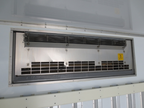 日野レンジャー冷蔵冷凍車ゲート付|中古トラックの販売・買取・査定のアイナビ