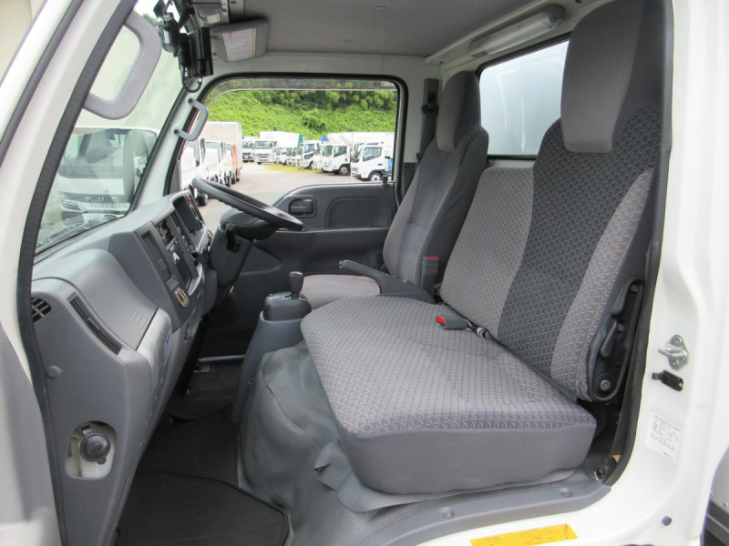 AT　4WD　保冷バン　エルフ　5トン未満　積載1450Kg|中古トラックの販売・買取・査定のアイナビ