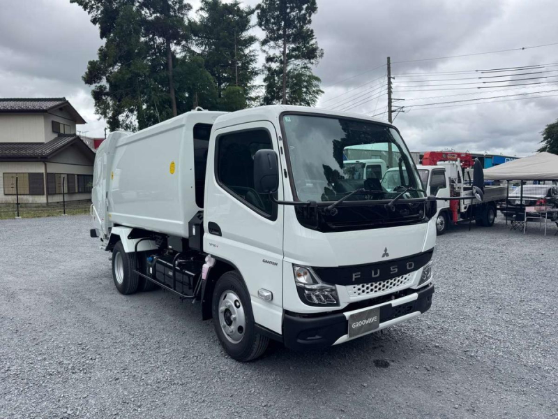 未使用 プレス式 ワイド 極東 5.3立米 連続スイッチ 車検付|中古トラックの販売・買取・査定のアイナビ