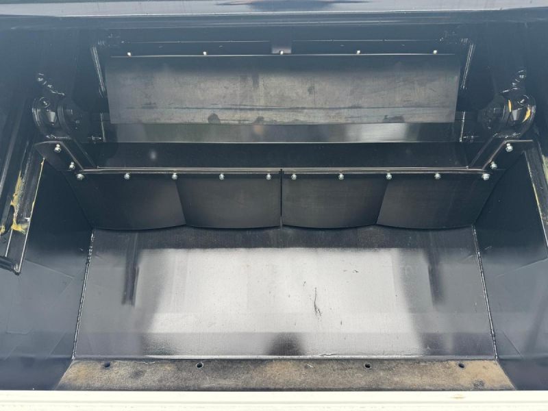 未使用 プレス式 ワイド 極東 5.3立米 連続スイッチ 車検付|中古トラックの販売・買取・査定のアイナビ