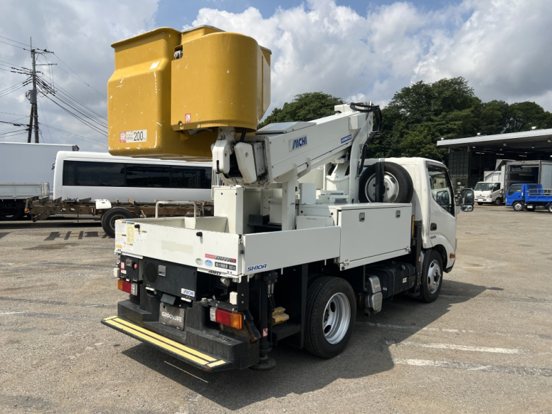 4WD アイチ 電工仕様 9.9m 絶縁バケット200 上物年次点検済|中古トラックの販売・買取・査定のアイナビ