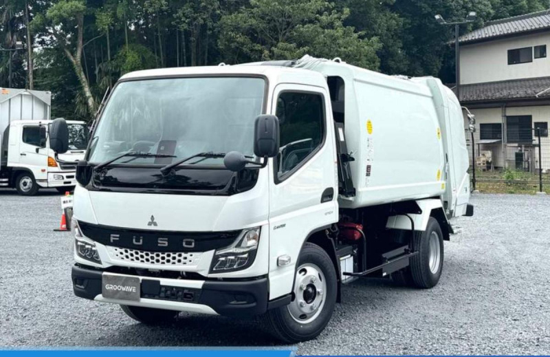 未使用 プレス式 ワイド 極東 5.3立米 連続スイッチ 車検付|中古トラックの販売・買取・査定のアイナビ