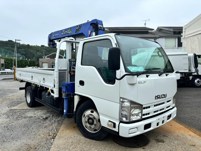 標準ロング　3段クレーンラジコン付き　積載2000kg|中古トラックの販売・買取・査定のアイナビ