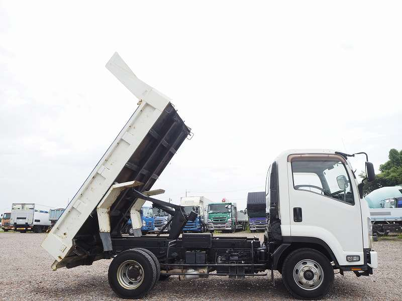 いすゞ フォワード ダンプ 極東製 Lゲートダンプ 積載3.6t|中古トラックの販売・買取・査定のアイナビ