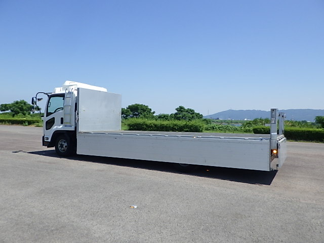いすゞ令和5年式☆4tアルミ平☆R8年7月リビルトミッション交換済|中古トラックの販売・買取・査定のアイナビ