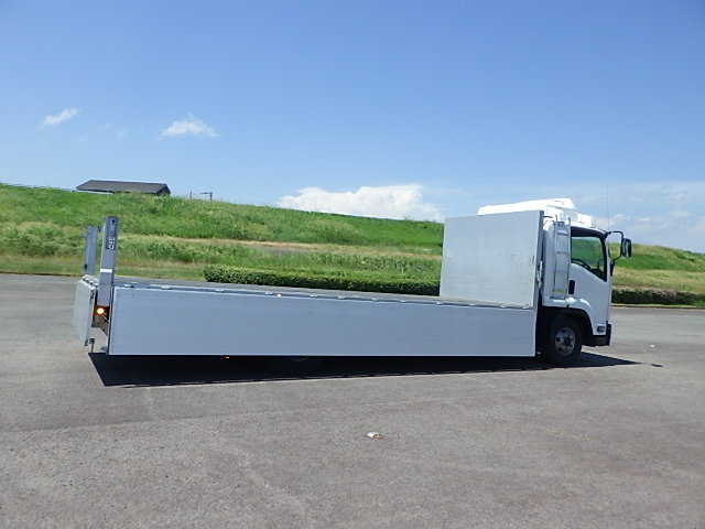 いすゞ令和5年式☆4tアルミ平☆R8年7月リビルトミッション交換済|中古トラックの販売・買取・査定のアイナビ