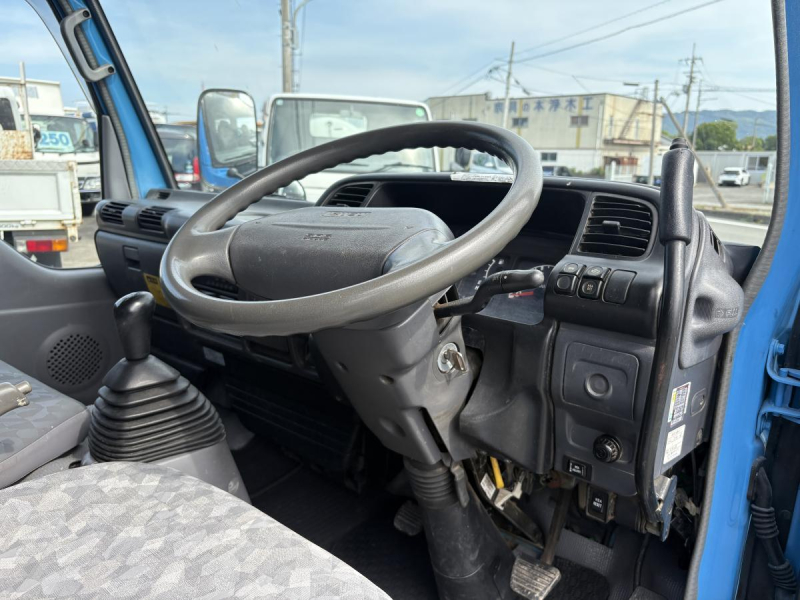H18　エルフ　Wキャブダンプ　2t|中古トラックの販売・買取・査定のアイナビ
