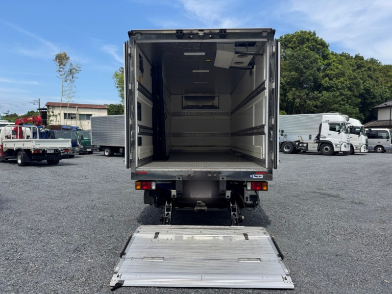 ワイド超ロング　低温冷凍車　格納ゲート　車検付|中古トラックの販売・買取・査定のアイナビ