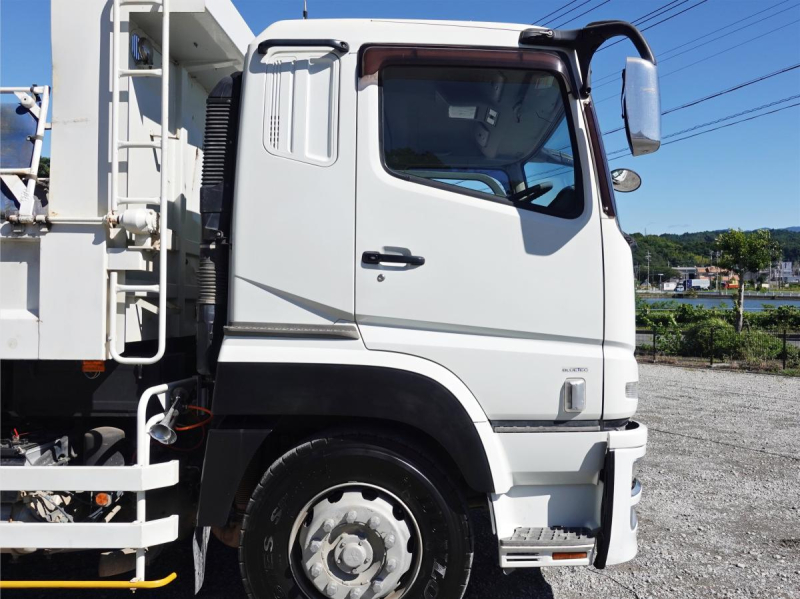 積載9.1t大型ダンプ|中古トラックの販売・買取・査定のアイナビ