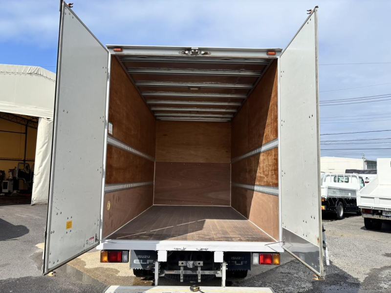 エルフ　ワイドアルミバン　積載2000kg|中古トラックの販売・買取・査定のアイナビ