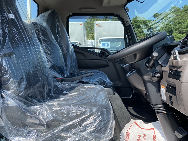 キャンター　標準ロング　全低床　アルミブロック　積載2,000kg　DUONIC|中古トラックの販売・買取・査定のアイナビ