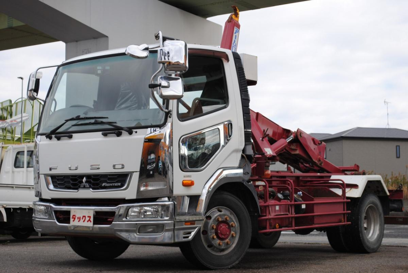 H28　ファイター　アームロール　増トン　7.9t|中古トラックの販売・買取・査定のアイナビ