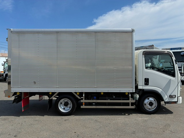 保証対象車両 ワンオーナー ハイキャブ 標準幅 セミロング|中古トラックの販売・買取・査定のアイナビ